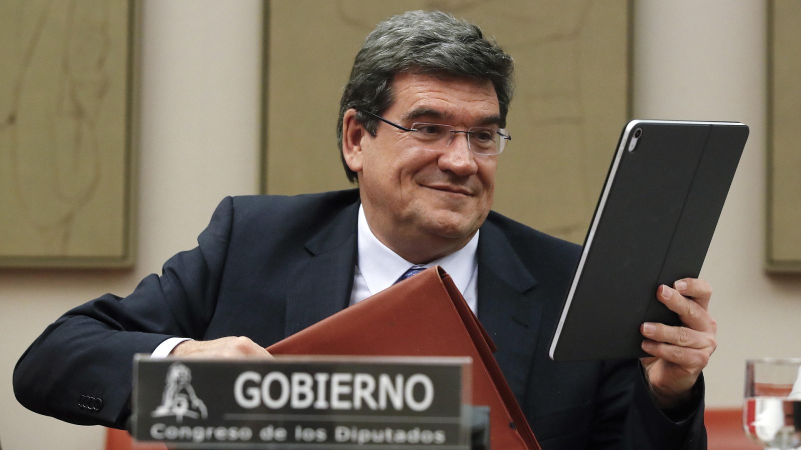 El gobierno plantea endurecer las prejubilaciones anticipadas a la edad efectiva - RTVE.es | Ver