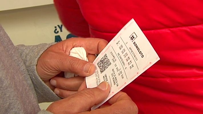 Telediario 1 - El Santander deberá compensar por 'mala praxis' a un hombre que inviritió 6 millones de la Bonoloto