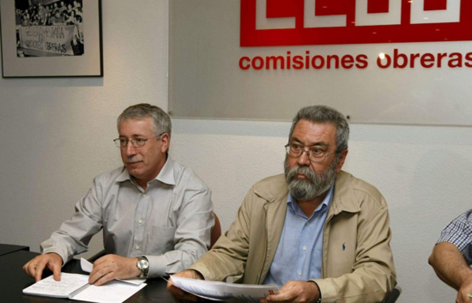 Los sindicatos aseguran que el diálogo social no es recuperable si la CEOE no rectifica | Ver