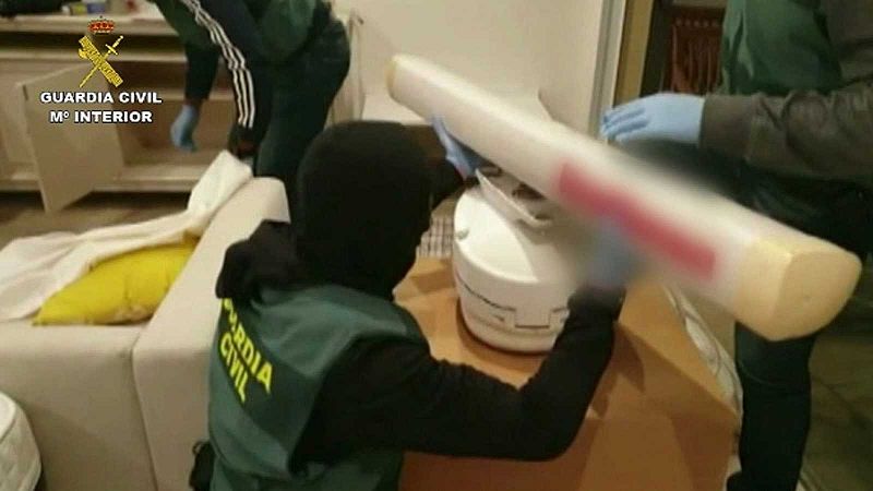 La guardia Civil ha desmantelado una red de tráfico de migrantes y hachís en el Estrecho