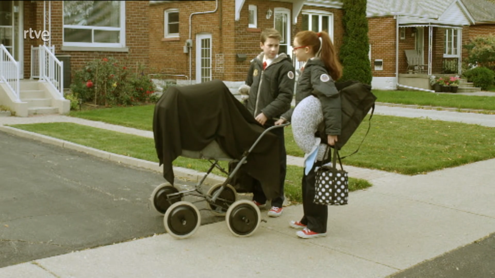 División O - Dos agentes y un bebé - RTVE.es - División O | Ver