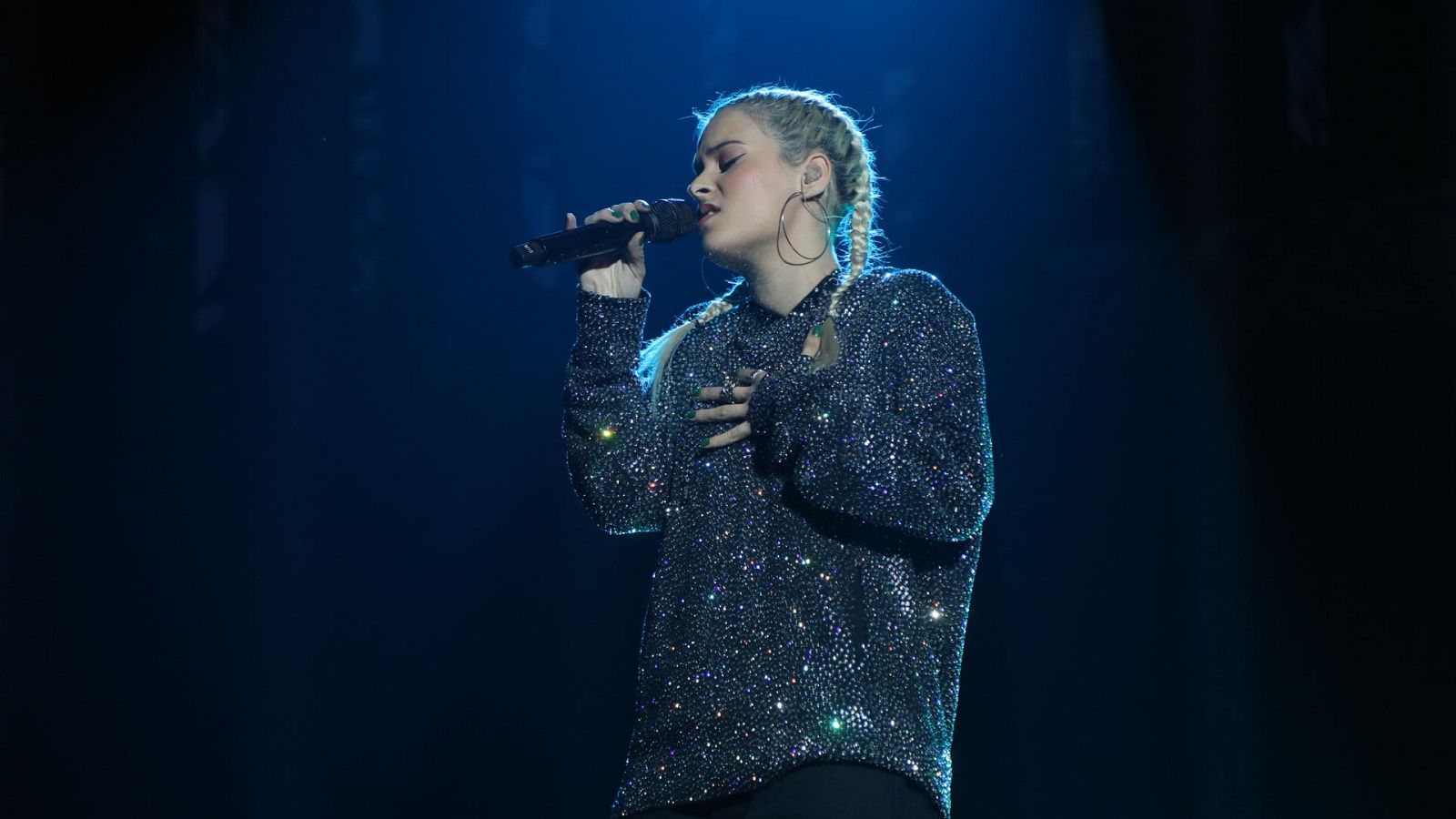 Dora canta "Ojos de serpiente" en la Gala 8 de Operación Triunfo 2020