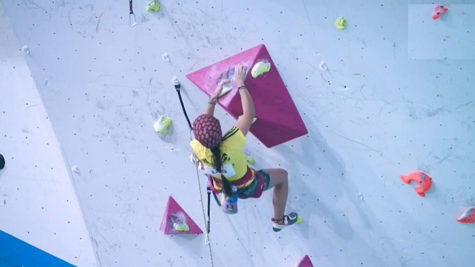 Deporte de montaña - Fuerza y constancia. El mantra de las jóvenes escaladoras de España - ver ahora