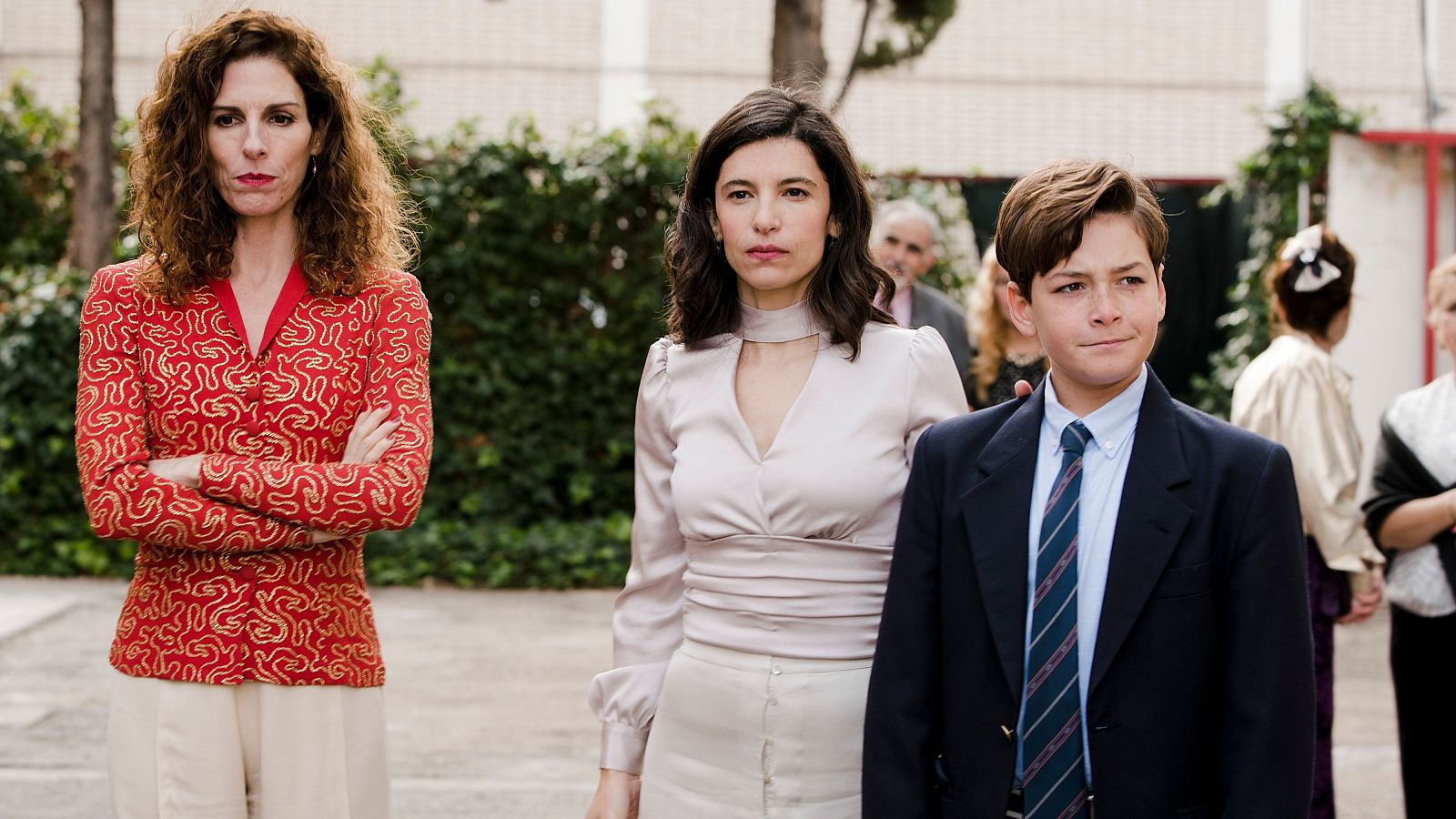 Cuéntame cómo pasó - Inés presenta a Belén a sus padres