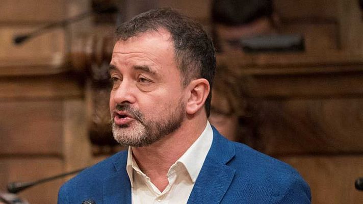 Telediario 1 - Dimite el conseller Bosch por el caso de acoso sexual de un excolaborador