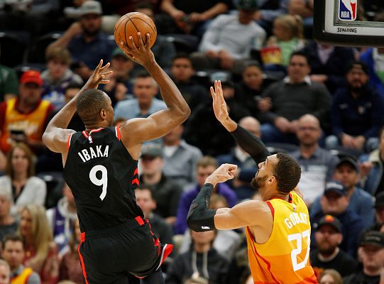 Telediario 1 - Ibaka destaca en la victoria de los Raptors