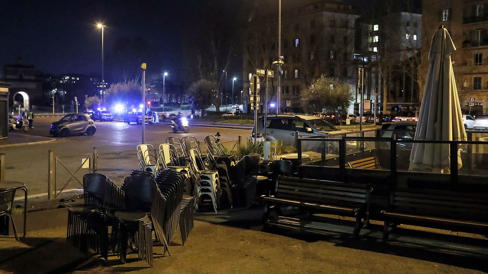 Situación de coronavirus en Italia: Las autoridades recomienda no salir de casa y estudian prohibir las actividades comerciales no necesarias - RTVE.es | Ver