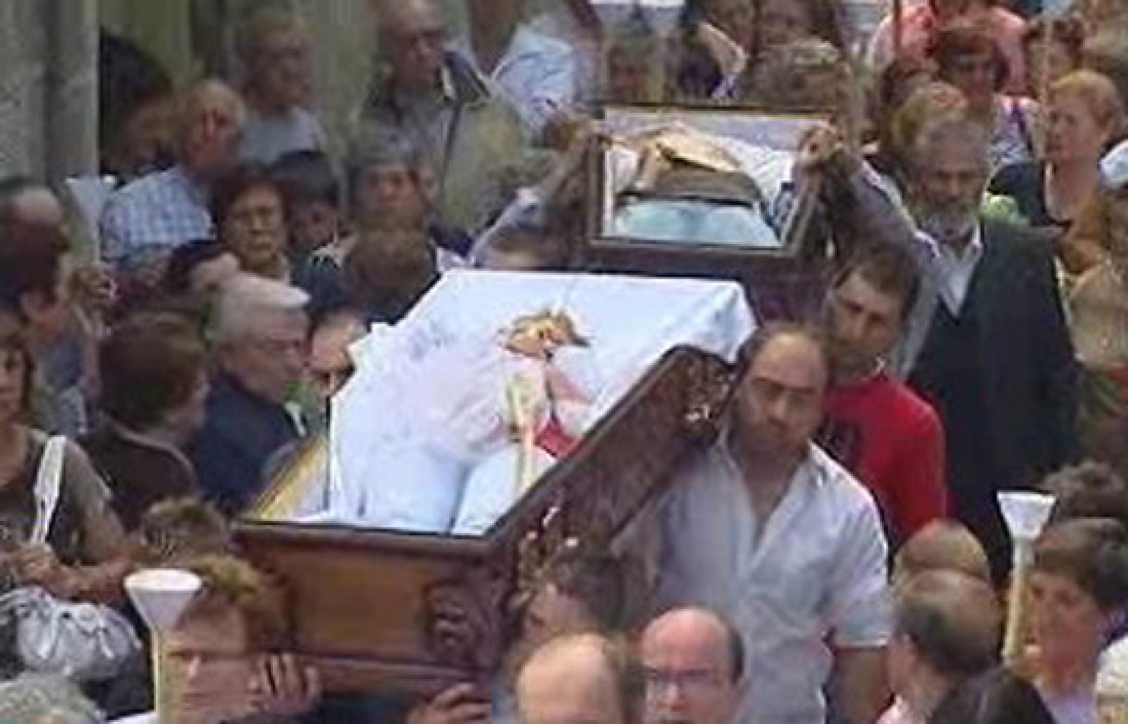 España Directo - La procesión de los ataúdes | Ver