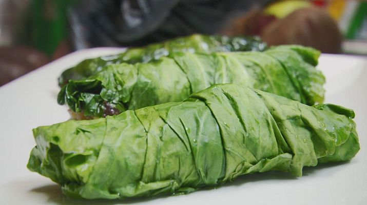 Aquí la Tierra - Sabrosos rollitos de berza y morcilla