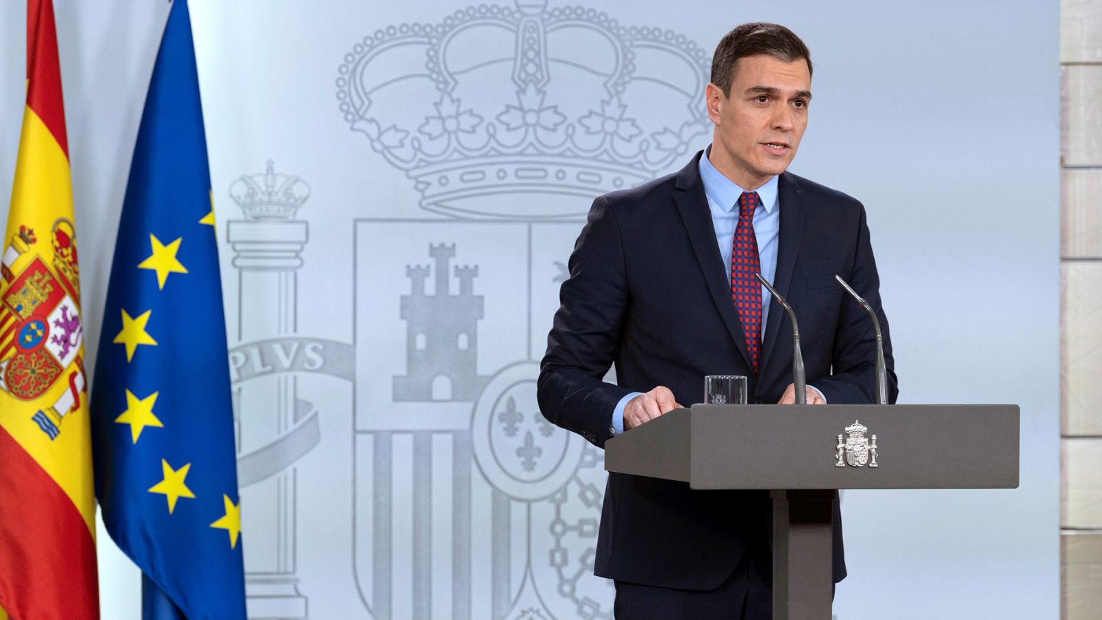 El Gobierno, contra el coronavirus: 3.800 millones para Sanidad y 14.000 para la economía