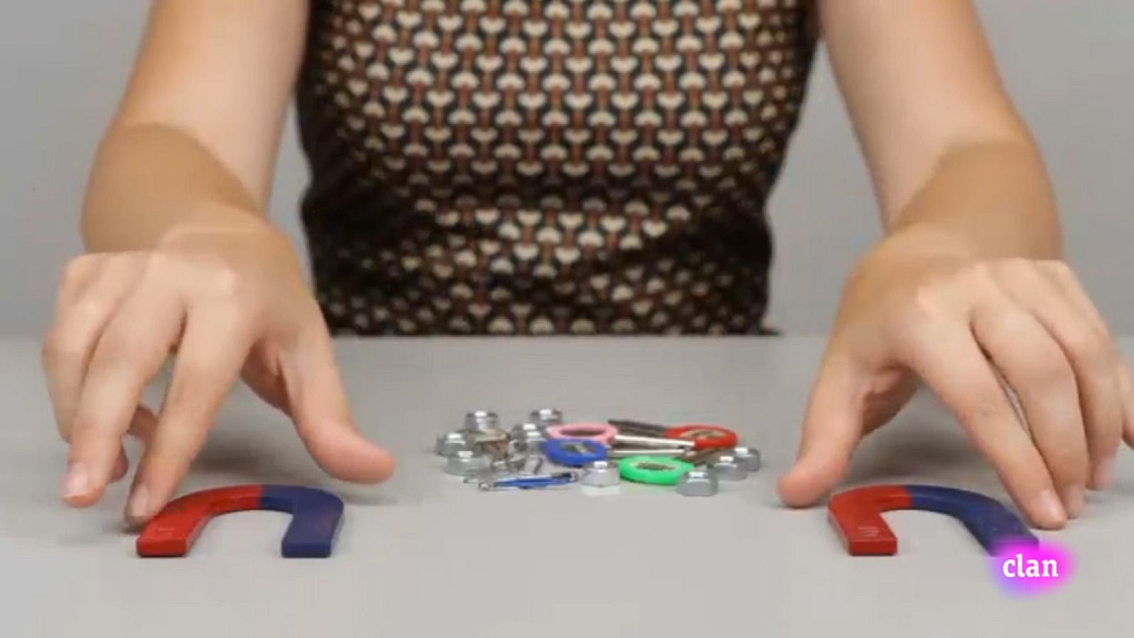 CIENCIAS NATURALES - Imanes - EduClan 3 a 5 años | Ver