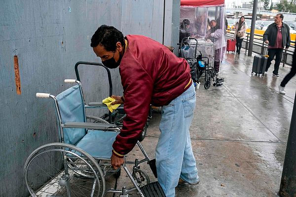 Telediario 1 - El coronavirus se extiende también en Latinoamérica