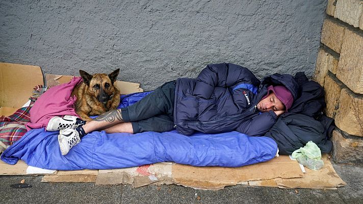 Telediario 1 - Los 'sin techo', ante el coronavirus