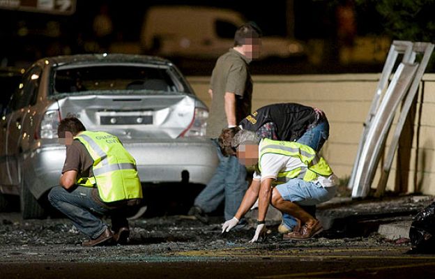  - Una bomba-lapa con temporizador