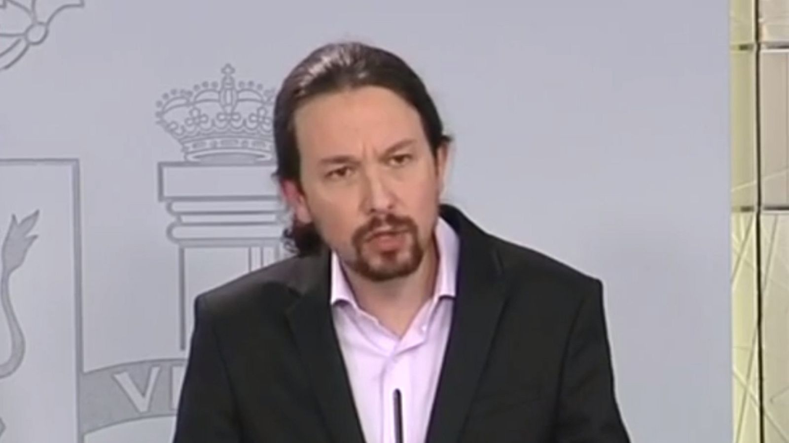Iglesias anuncia la flexibilización de la regla de gasto de los ayuntamientos y un fondo extraordinario de 300 millones
