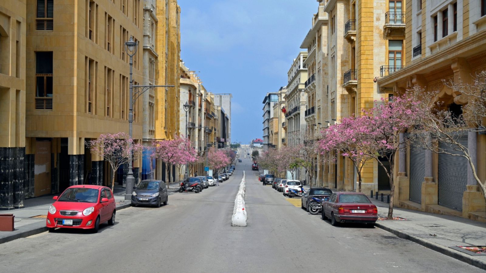 La pandemia del coronavirus vacía las calles | Ver