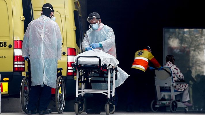 Telediario 1 - "Todos los pacientes serán atendidos, pero el criterio que prevalecerá (en las UCI) será el la capacidad de recuperabilidad"