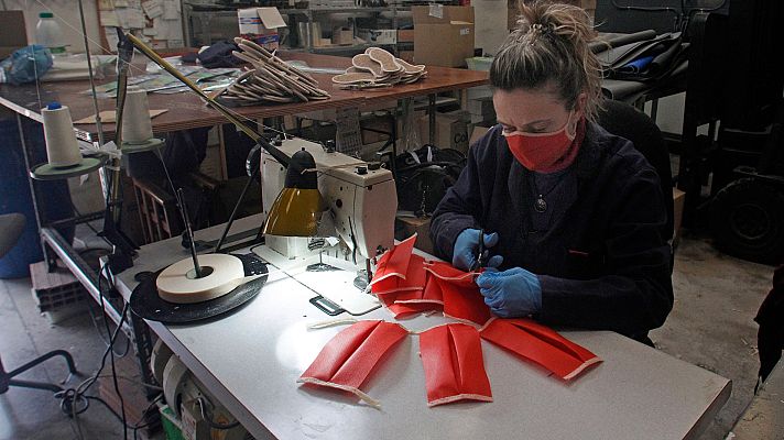 Informativo 24h - Particulares y empresas se reinventan para fabricar productos sanitarios