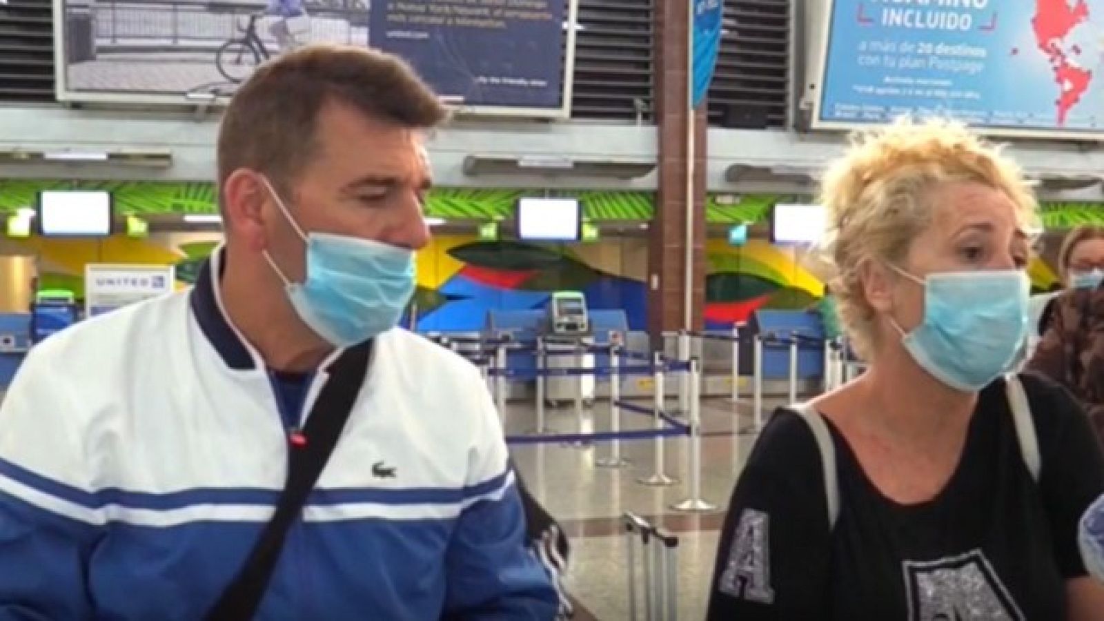 Varios españoles residentes fuera del país han conseguido regresar a España | Ver