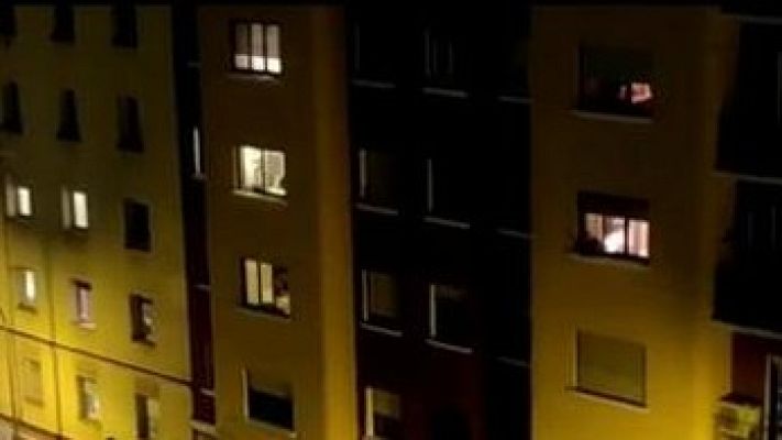 Telediario 1 - Cacerolada en toda España contra "un gobierno sumido en el caos"