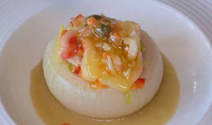 Aquí la Tierra - Cebollas rellenas de bonito