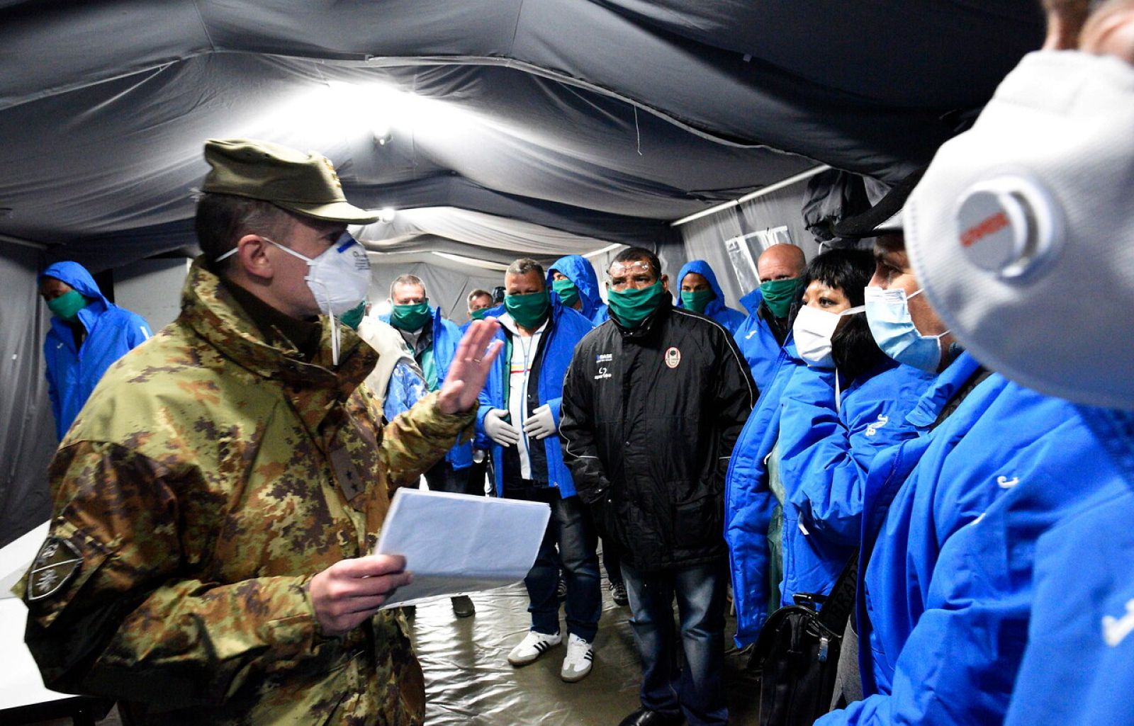 Rusia y China envían a Italia material sanitario y médicos para afrontar la crisis del coronavirus - RTVE.es | Ver