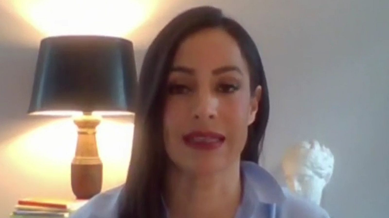 Villacís pide "urgentemente" al Gobierno mascarillas para los trabajadores de la funeraria y de servicios sociales