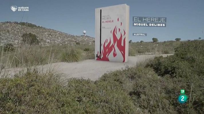 Página Dos - Delibes y Cinco horas con Delibes; y Delibes en bicicleta