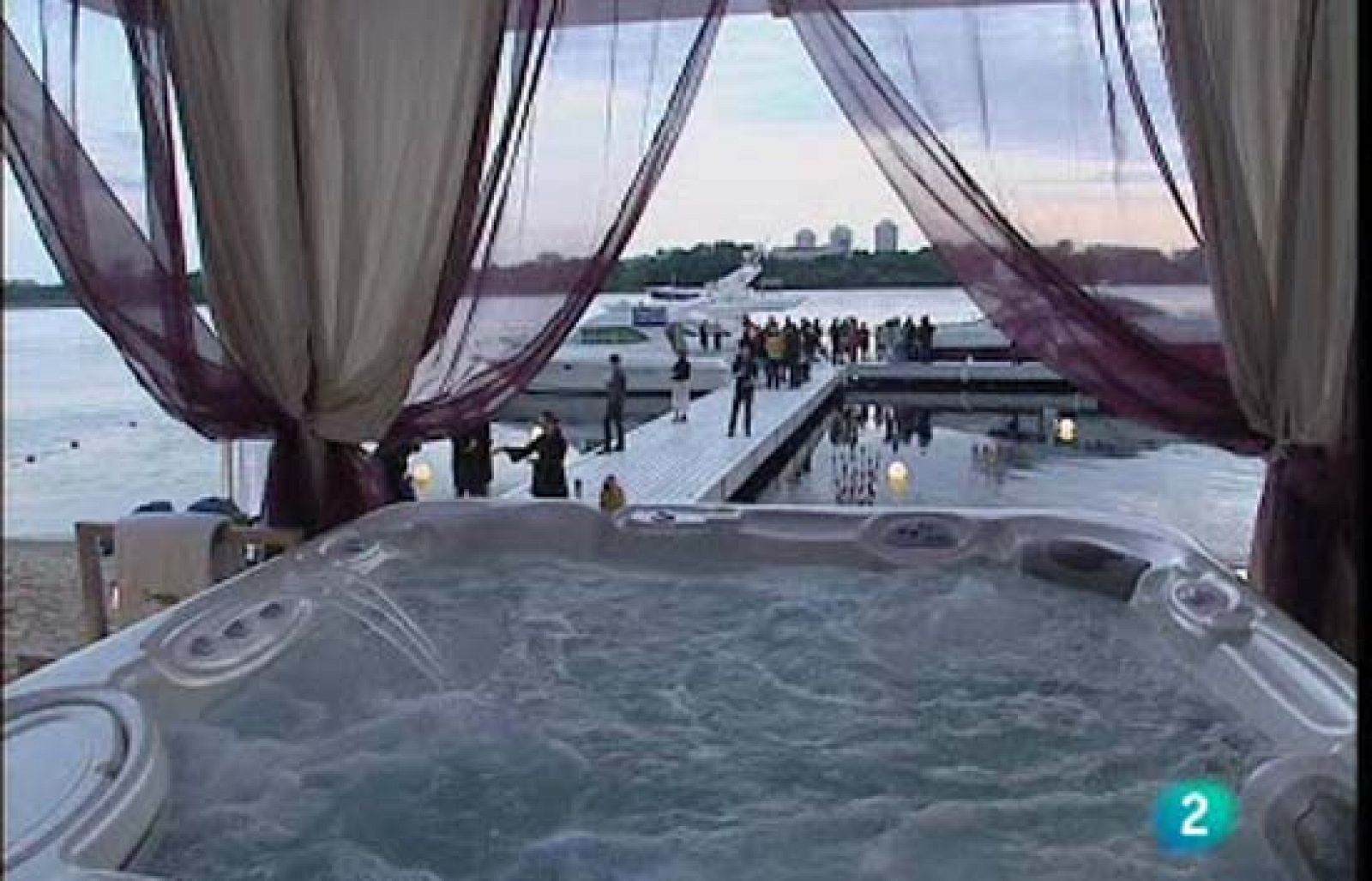 Zoom Tendencias - En el lujoso Royal Bar de Moscú | Ver