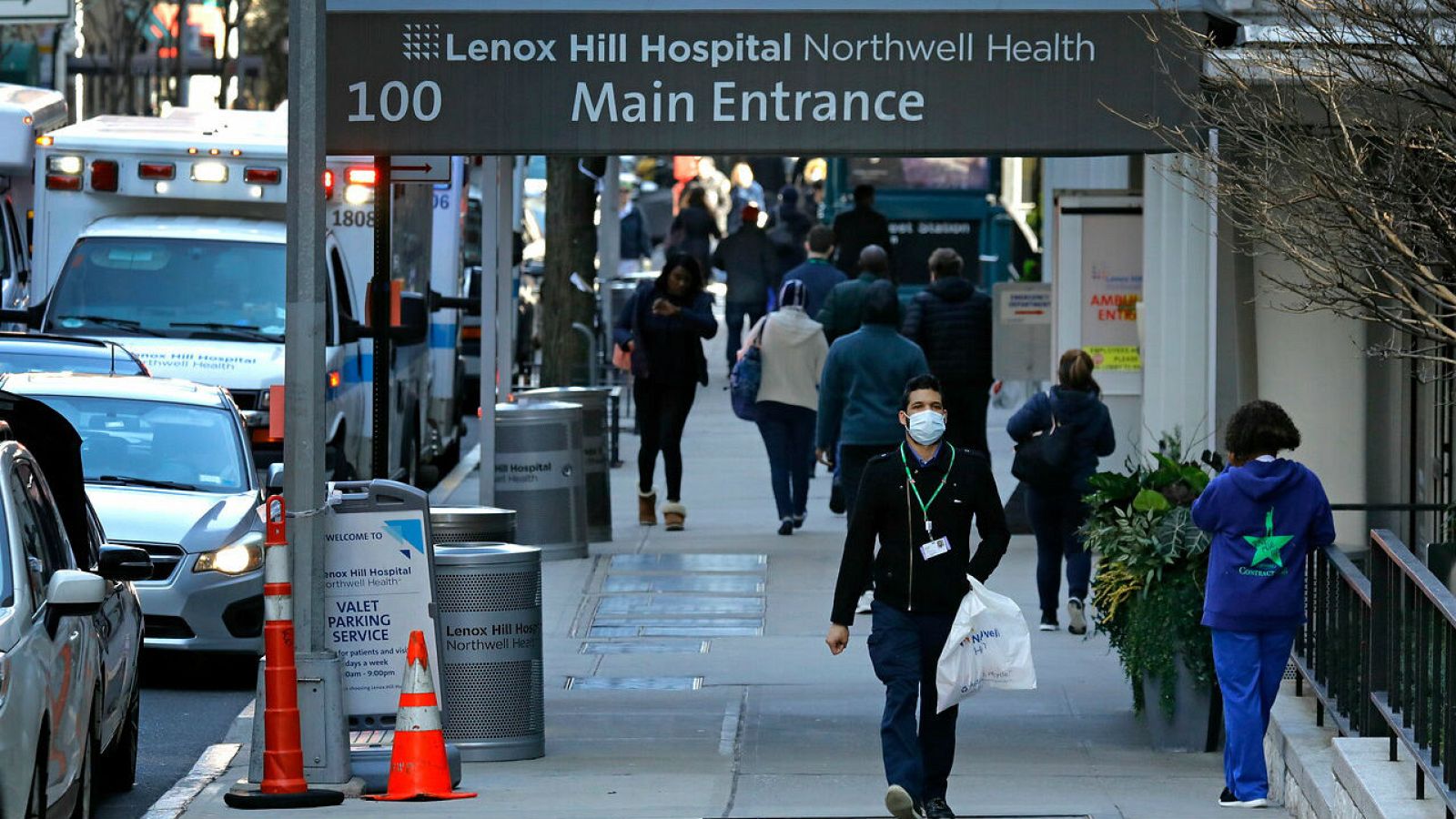 Estados Unidos es el país con más casos de coronavirus en todo el mundo - RTVE.es - Telediario 1 | Ver