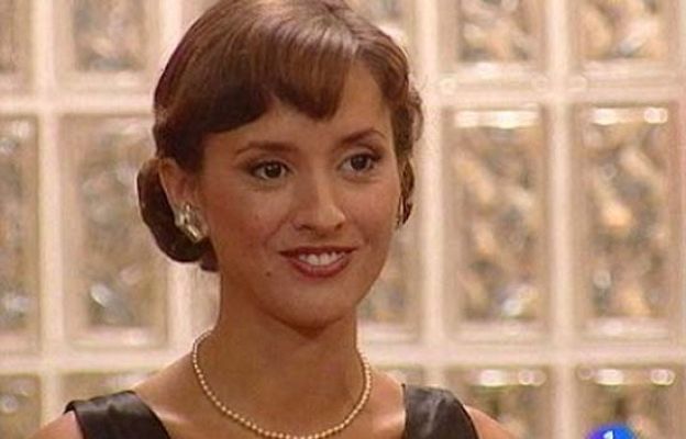 Amar en tiempos revueltos - Ana dirige los Almacenes