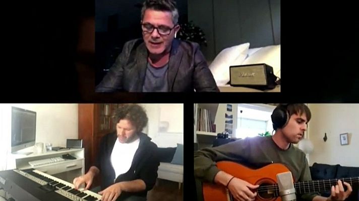 Telediario 1 - LaLiga Fest, el concierto benéfico que une a cantantes y futbolistas contra el coronavirus