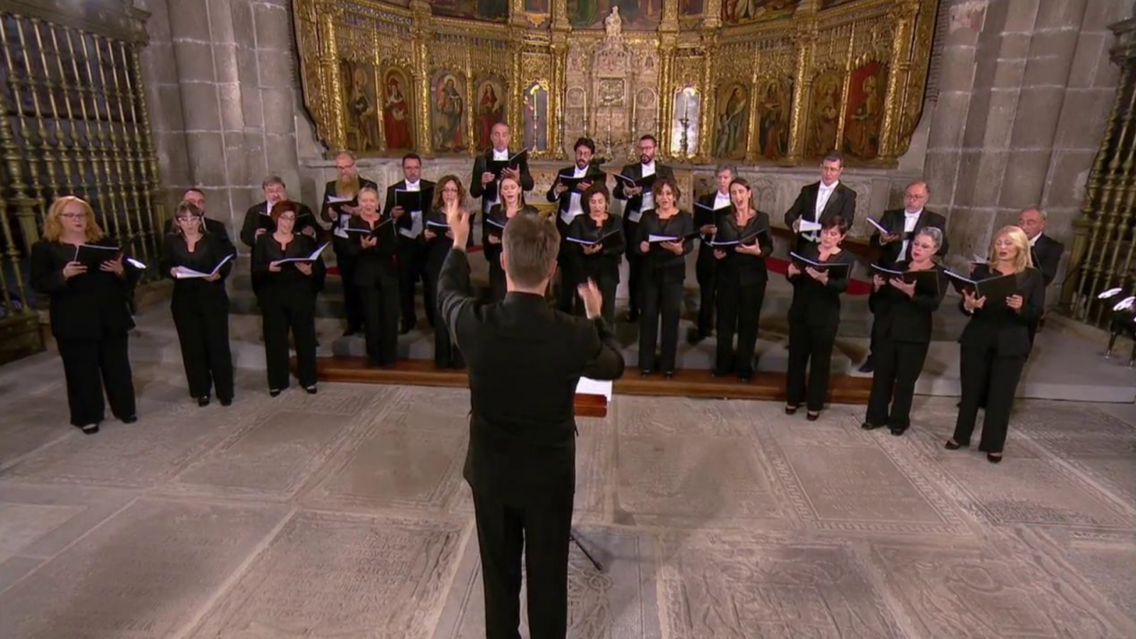 Los conciertos de La 2 - Coro de la RTVE desde la Catedral de Ávila - ver ahora