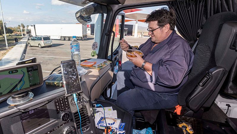 Vídeo: Una 'food truck' para los transportistas