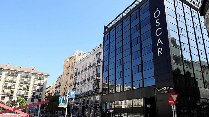 Telediario 1 - Hoteles de guardia para trabajadores de servicios esenciales