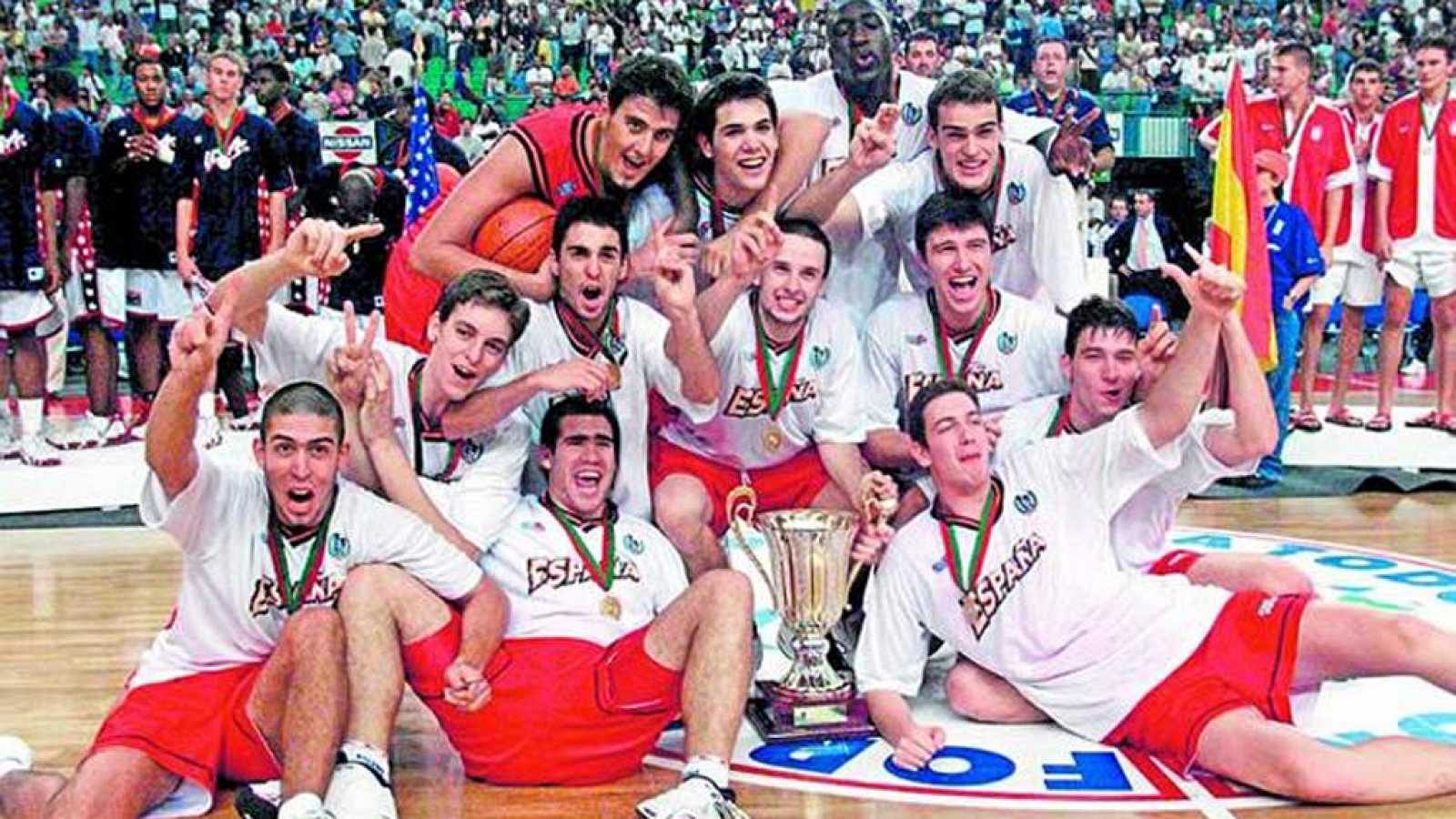 Quédate en casa con TDP - Baloncesto -  Mundial Junior 1999: España-EEUU - Ver ahora