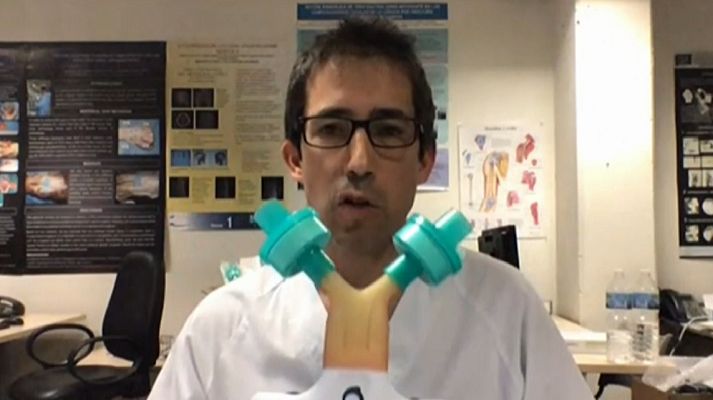 La mañana - Máscaras de buceo convertidas en respiradores