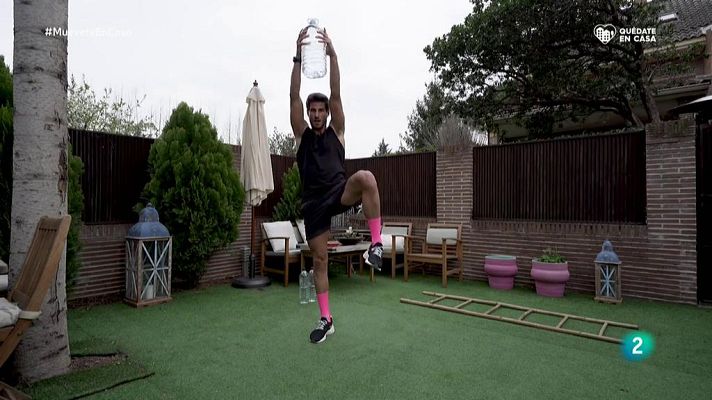 Muévete en casa - Trabaja hombros, brazos, espalda y piernas con un circuito