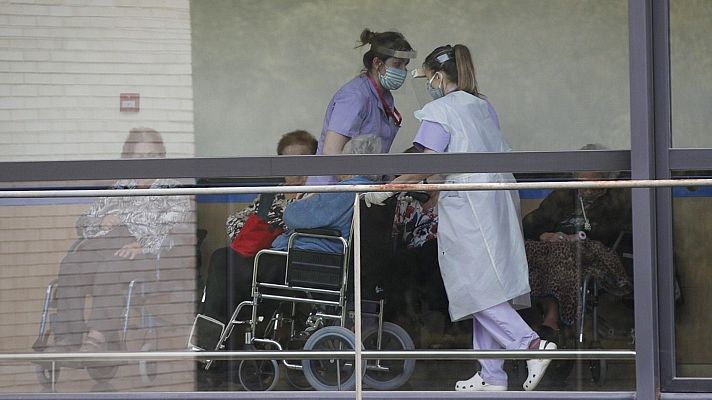 Telediario 1 - La Generalitat toma el control de las residencias tras registrar más de 1.000 muertes con coronavirus