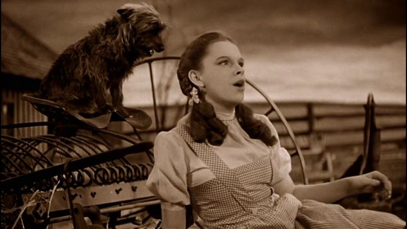Grandes momentos de cine: Judy Garland canta 'Over the rainbow' en 'El mago de oz'