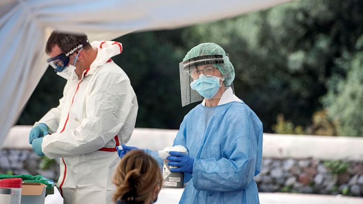 Telediario 1 - España supera los 15.000 muertos pero reduce a 683 los fallecidos diarios