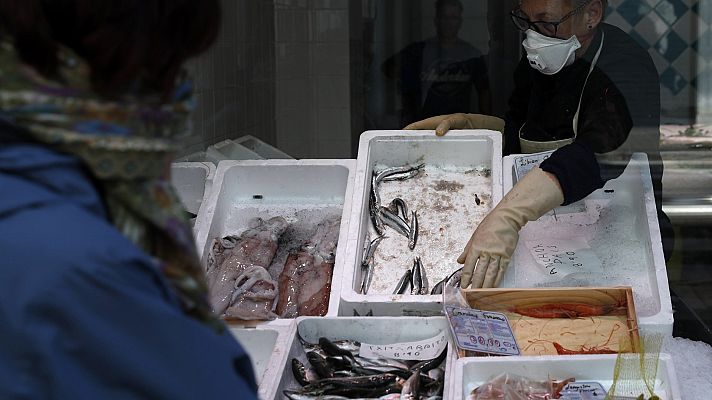 Telediario 1 - Fábricas y tiendas de alimentación, en primera línea de batalla ante la pandemia