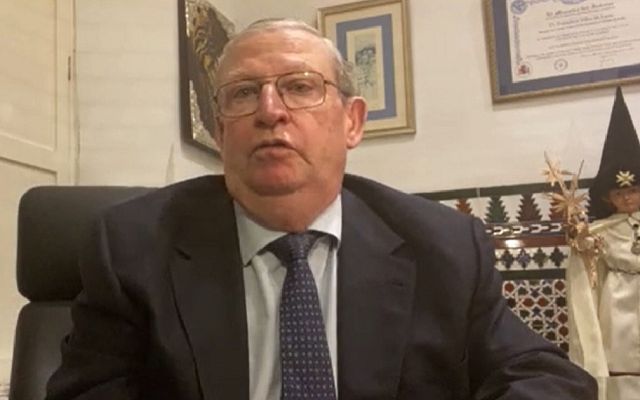 Telediario 1 - El presidente de las Cofradías de Sevilla: "Nos queda la devoción"