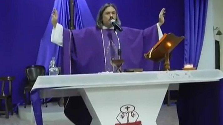 Telediario 1 - Colombia organiza velatorios y funerales por Internet