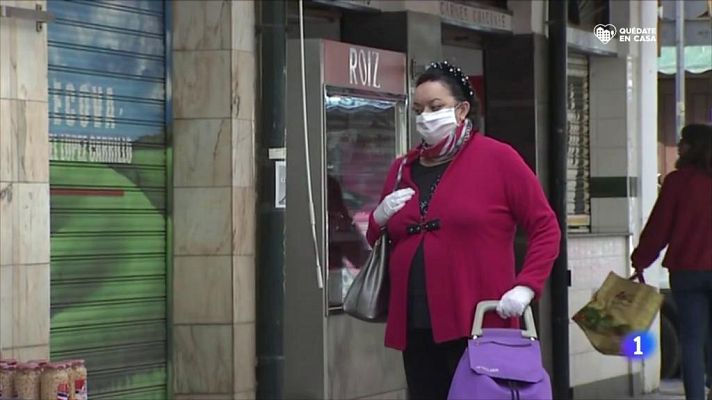 Telediario 1 - Muchas hermandades han destinado fondos a ayudar a quienes lo necesitan