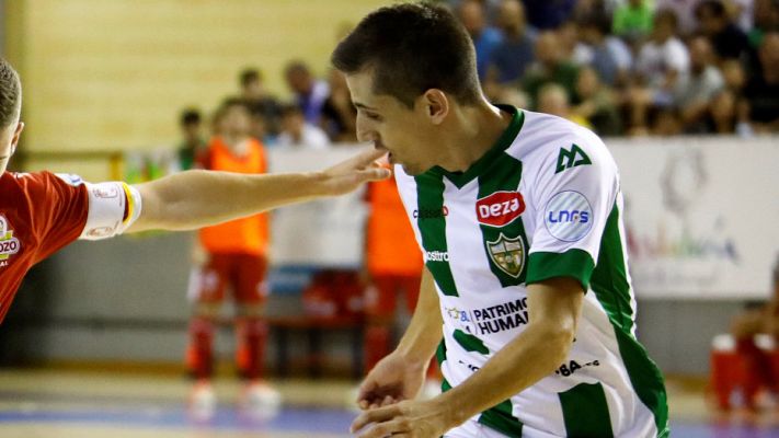 Telediario 1 - Javi Sánchez empieza otra etapa de su vida: enfermero