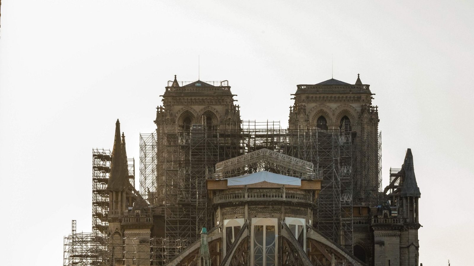 Se cumple un año del incendio de la Catedral de Notre Dame, con las obras paradas por el coronavirus