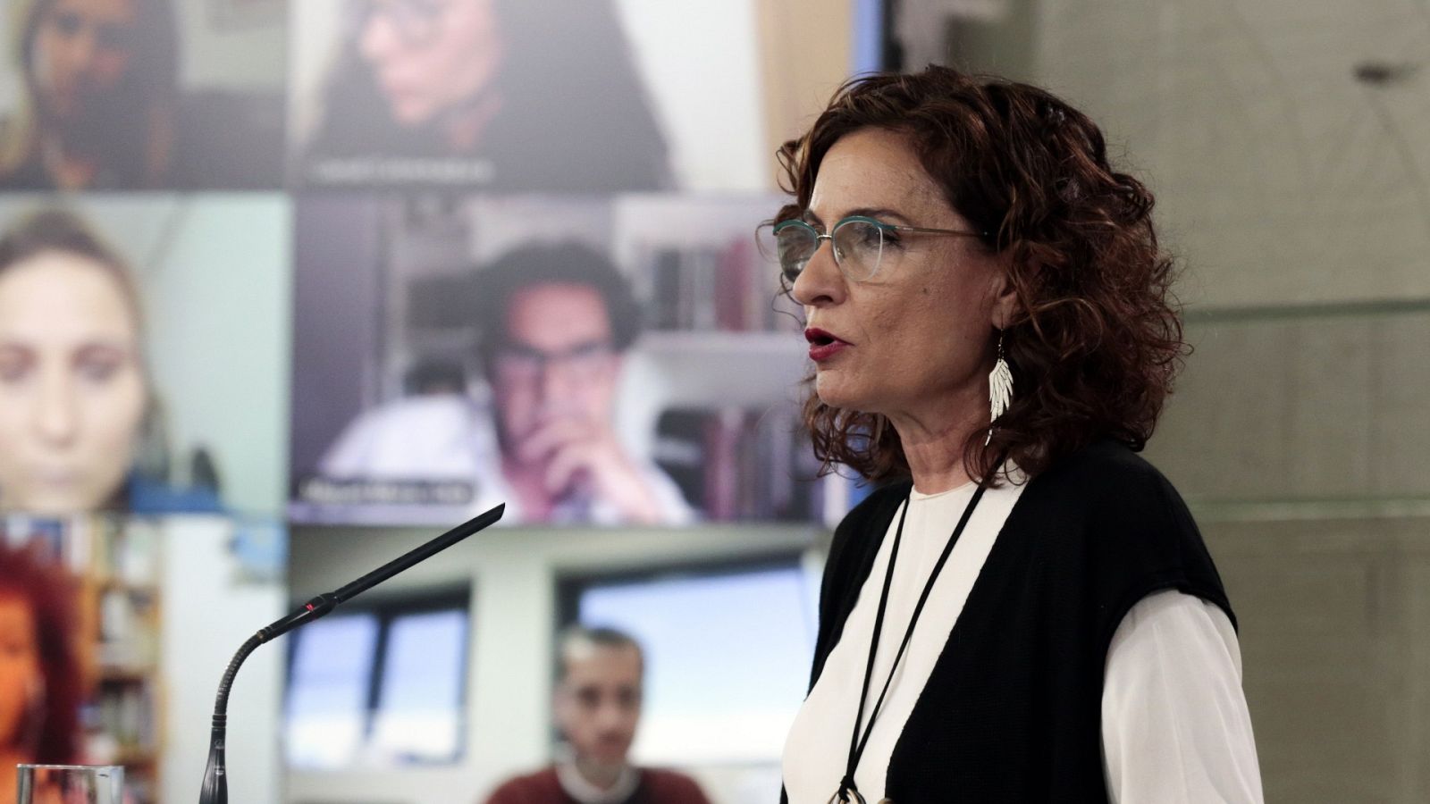 Especial informativo - Comparecencia de la ministra portavoz y de la ministra de Industria - 16/04/20 - ver ahora