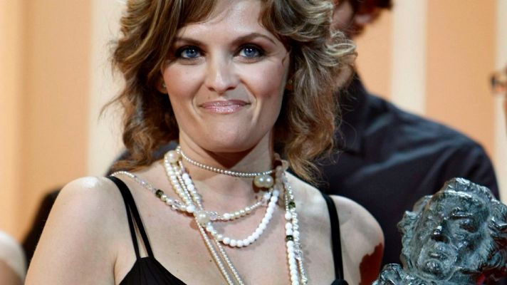 Telediario 1 - Un Goya para premiar a enfermos por coronavirus en el Hospital Ramón y Cajal