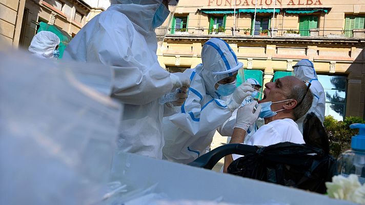 Especiales informativos - Sanidad asegura que con la nueva orden a las Comunidades Autónomas se busca dar "más y mejor información"